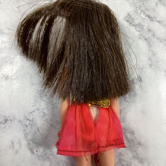 1970 Topper Dawn Friends Angie Doll Red Gold Dress Brunette Brown Hair P10 - Picture 5 of 9